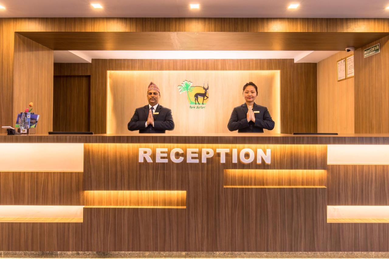 Park Safari Resort Sauraha Exterior foto